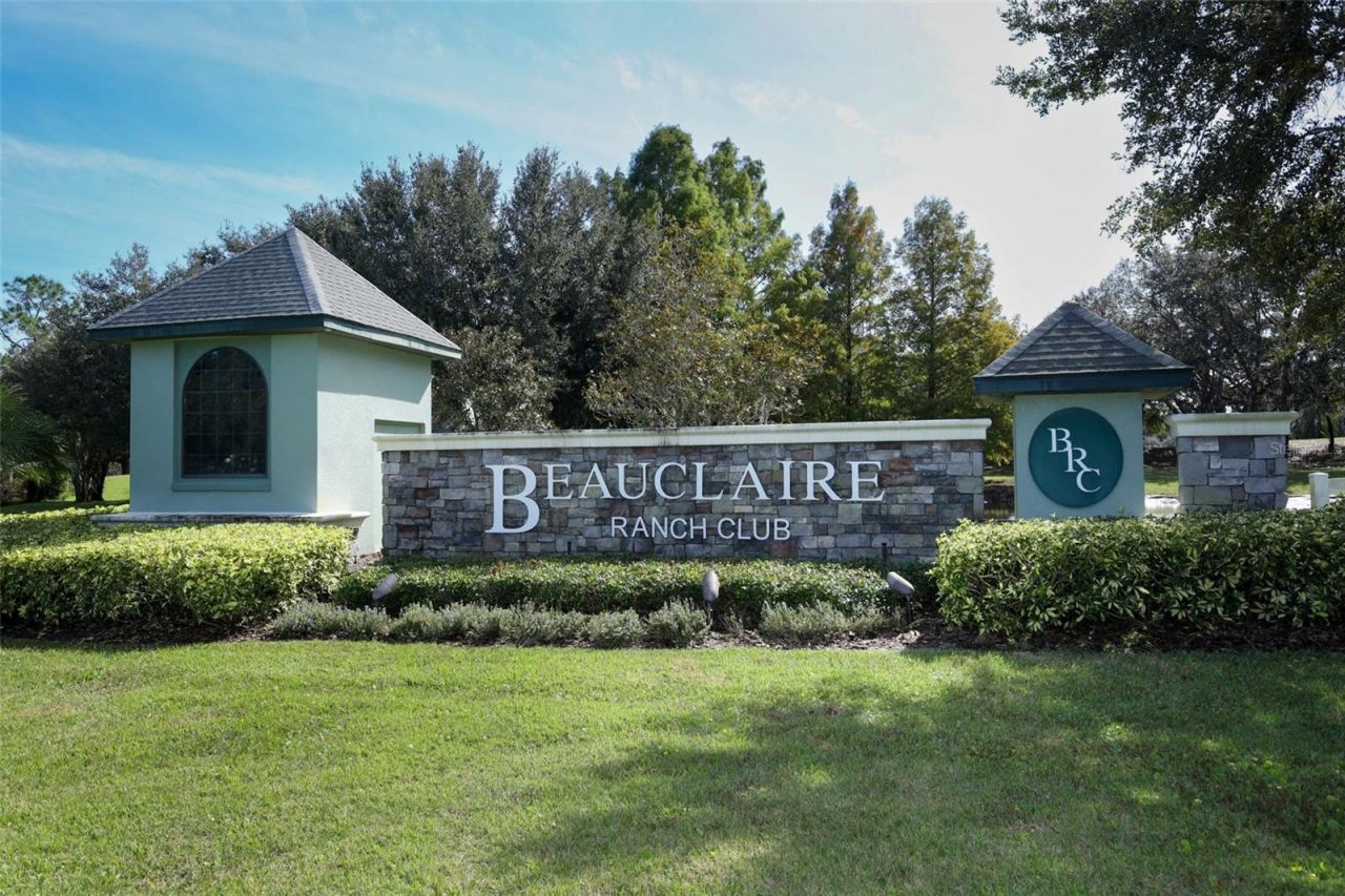 27012 Grand Oak Lane, Tavares, FL 32778 Photo