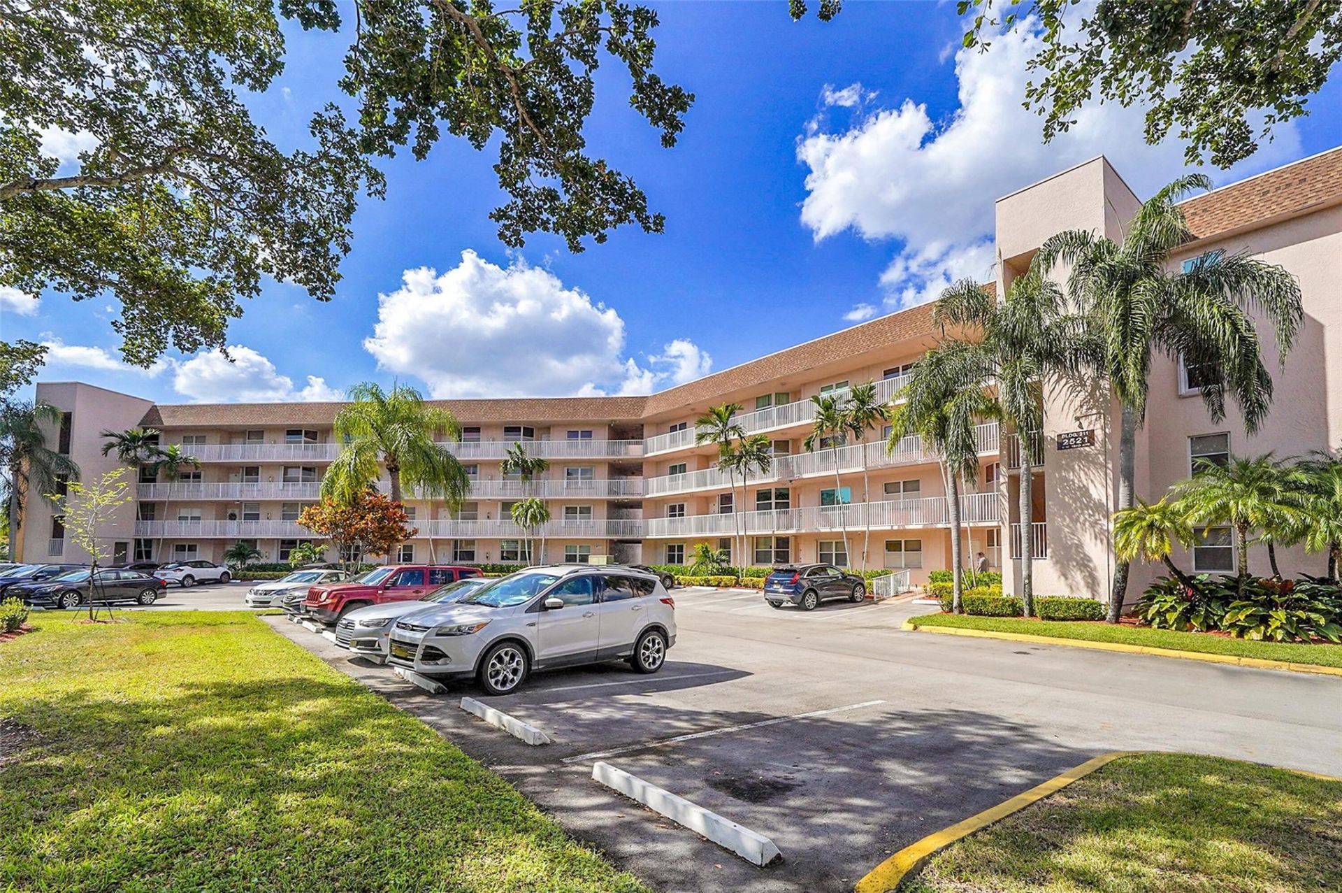 2521 NW 104th Avenue, Unit 402, Sunrise, FL 33322 Photo