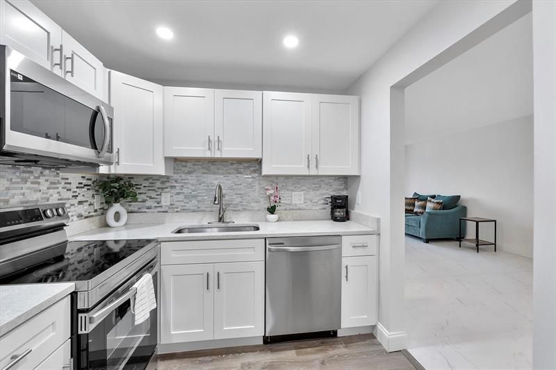 2840 Somerset Drive, Unit 205M, Lauderdale Lakes, FL 33311 Photo