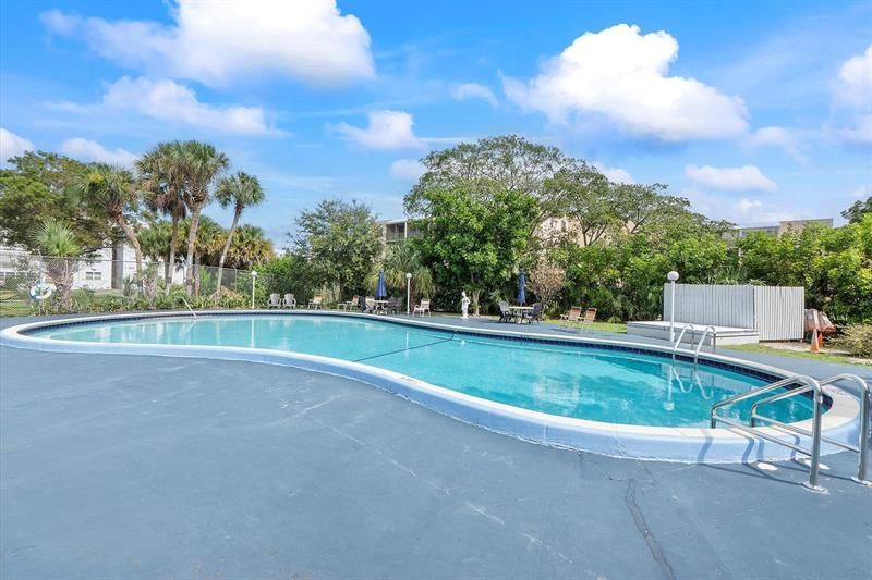 2840 Somerset Drive, Unit 205M, Lauderdale Lakes, FL 33311 Photo