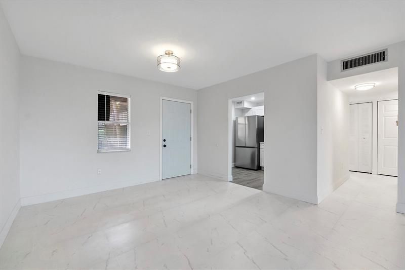 2840 Somerset Drive, Unit 205M, Lauderdale Lakes, FL 33311 Photo