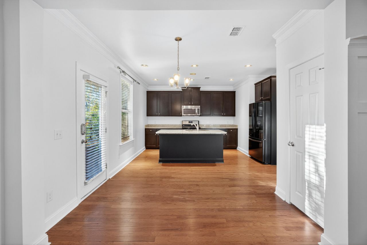 3306 Hartwell Street Photo 17