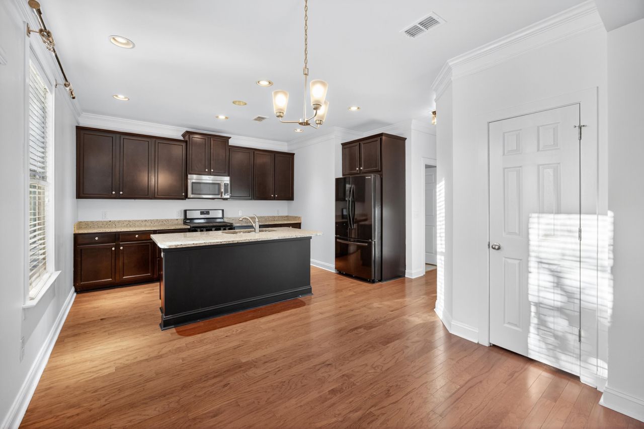 3306 Hartwell Street Photo 18