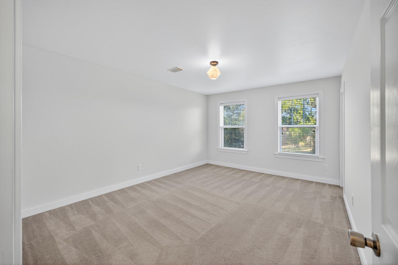 3306 Hartwell Street Photo 38