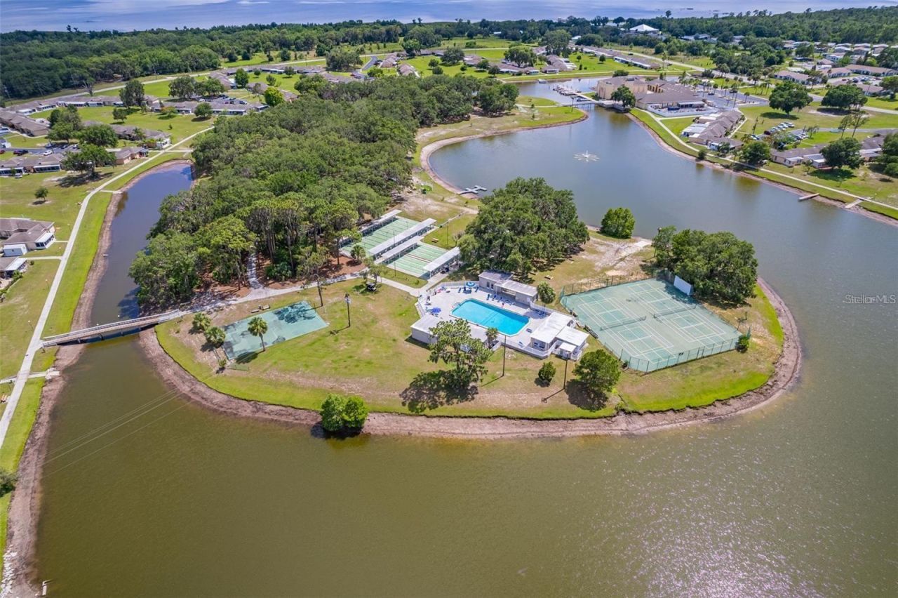 3013 Club Circle, Lakeshore, FL 33854 Photo