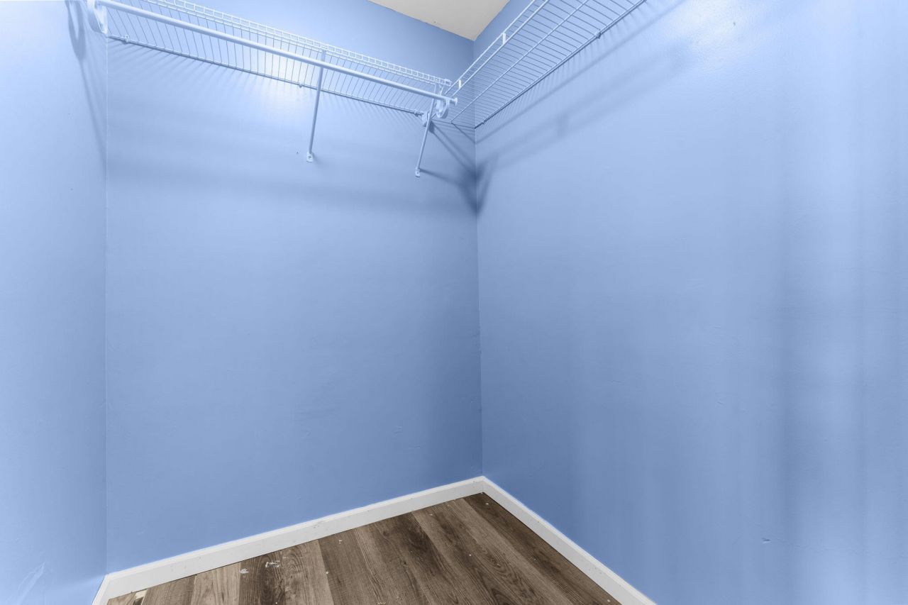 300 Logan Drive Photo 28