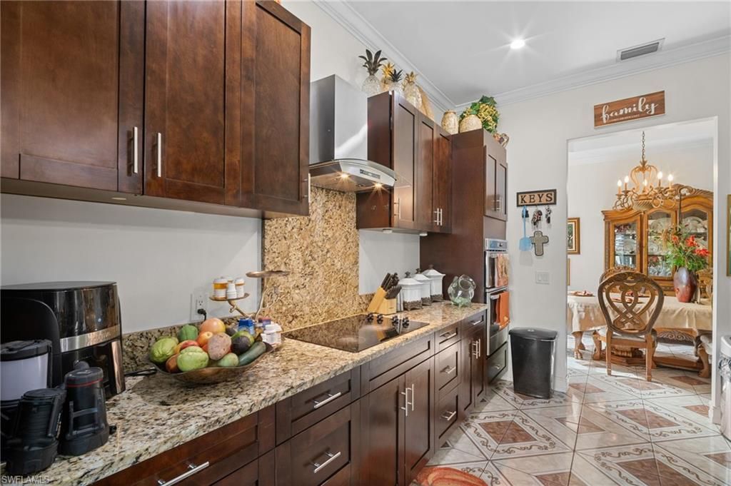 5270 42nd St Ne, Naples, FL 34120 Photo