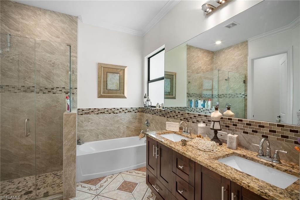 5270 42nd St Ne, Naples, FL 34120 Photo