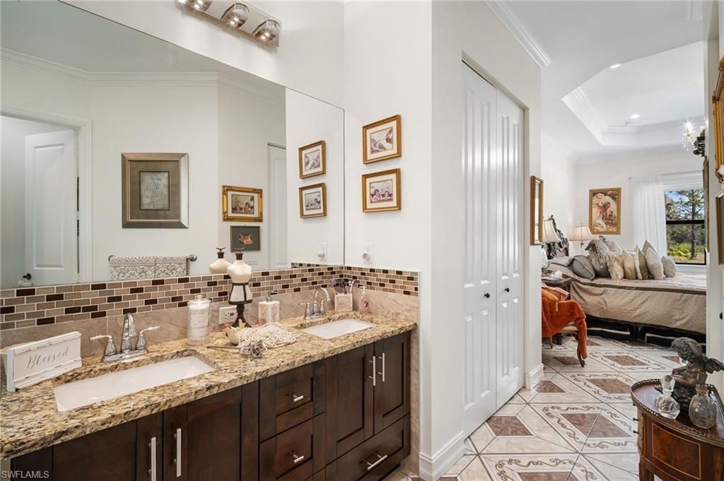 5270 42nd St Ne, Naples, FL 34120 Photo
