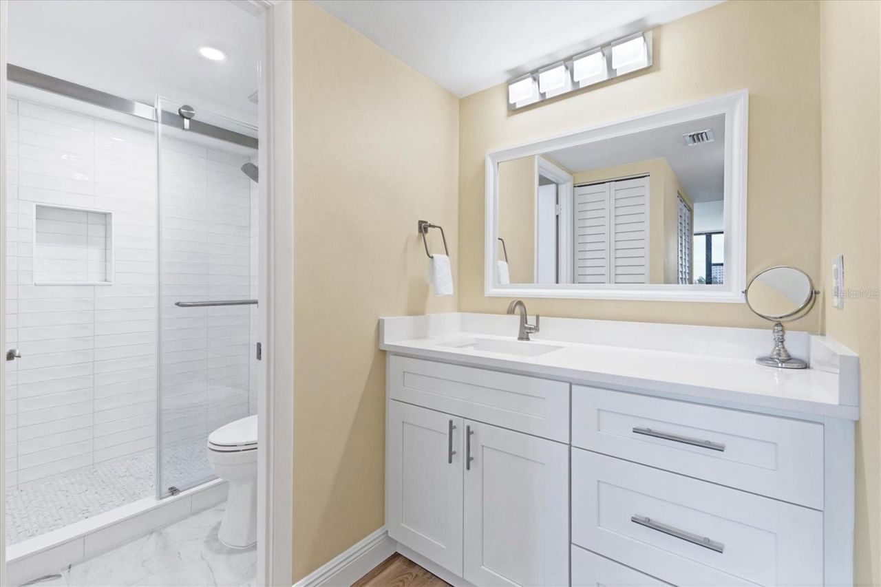 5855 Midnight Pass Road, Unit 420, Sarasota, FL 34242 Photo