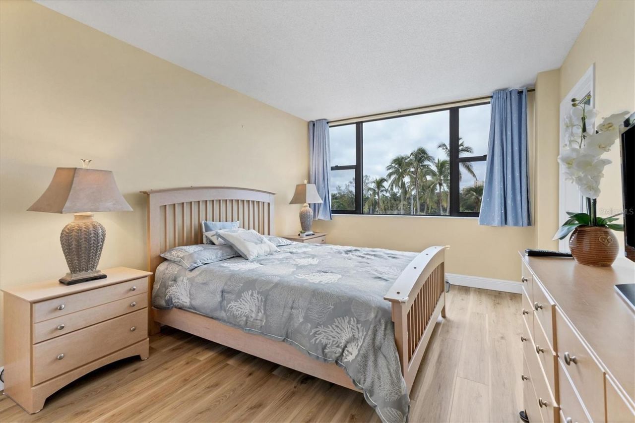 5855 Midnight Pass Road, Unit 420, Sarasota, FL 34242 Photo