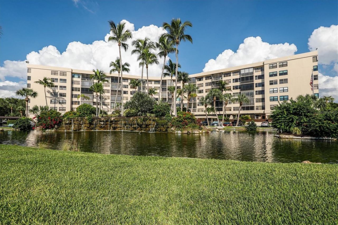 5855 Midnight Pass Road, Unit 420, Sarasota, FL 34242 Photo