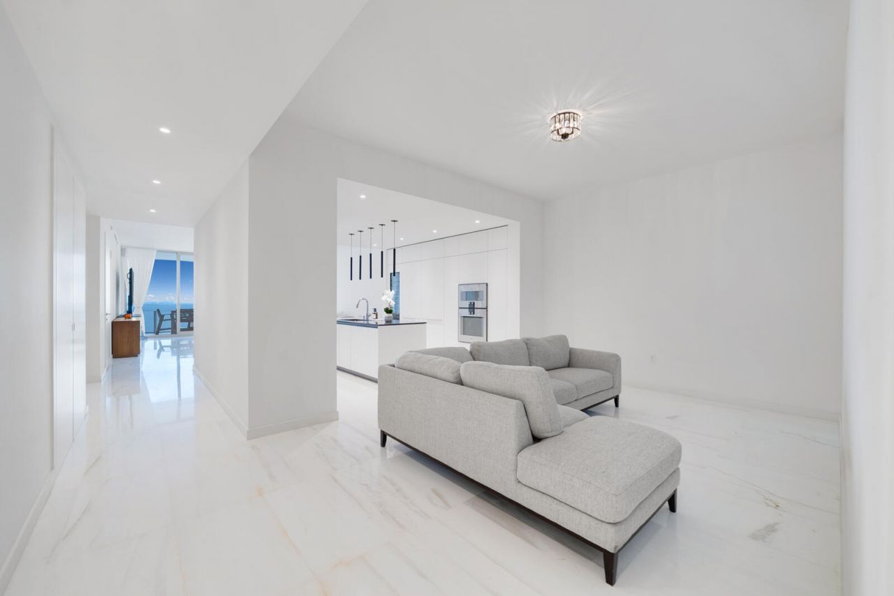 300 Biscayne Boulevard Way, Unit 2004, Miami, FL 33131 Photo