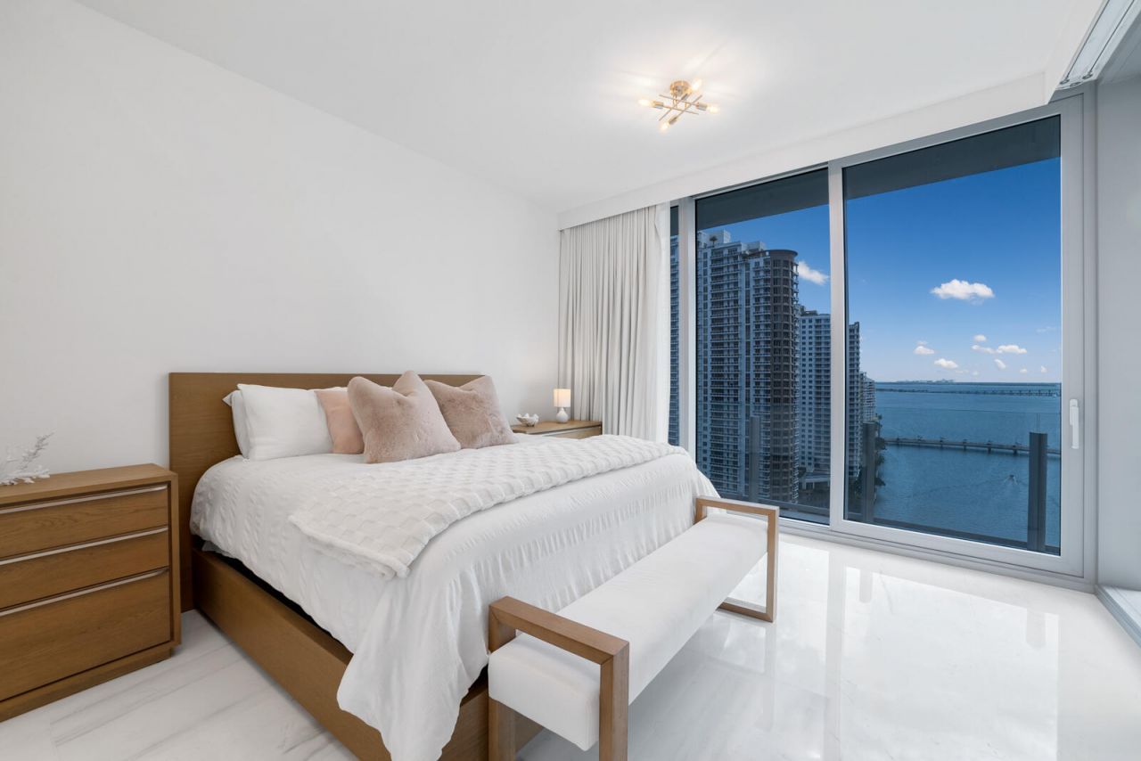 300 Biscayne Boulevard Way, Unit 2004, Miami, FL 33131 Photo