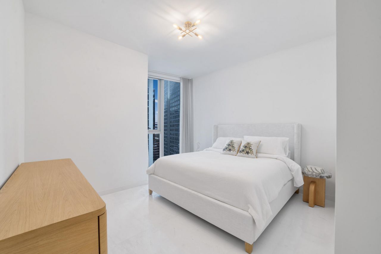 300 Biscayne Boulevard Way, Unit 2004, Miami, FL 33131 Photo