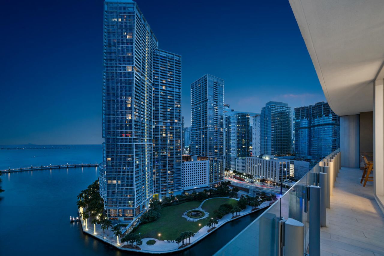 300 Biscayne Boulevard Way, Unit 2004, Miami, FL 33131 Photo