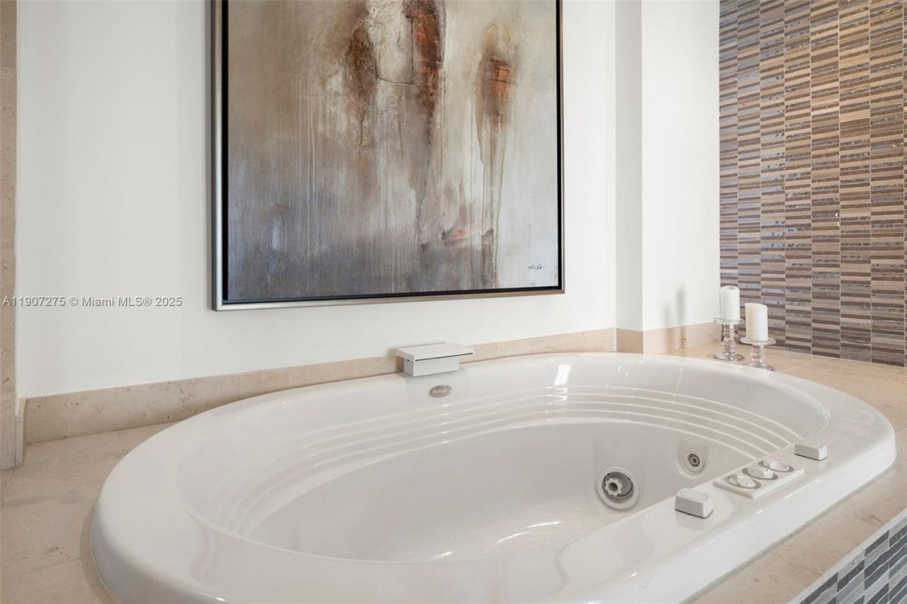 450 Alton Rd, Unit PH 4104, Miami Beach, FL 33139 Photo