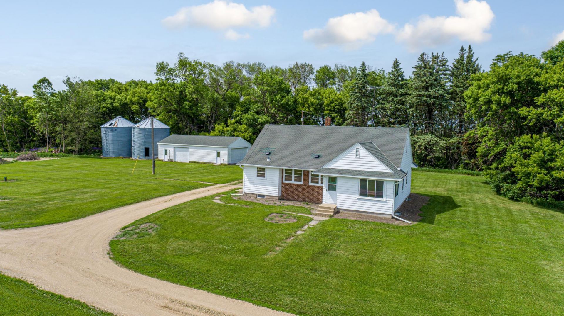 29022 431st Avenue, Arlington, MN 55307