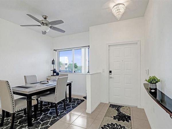7623 Southampton Ter, Unit 302, Tamarac, FL 33321