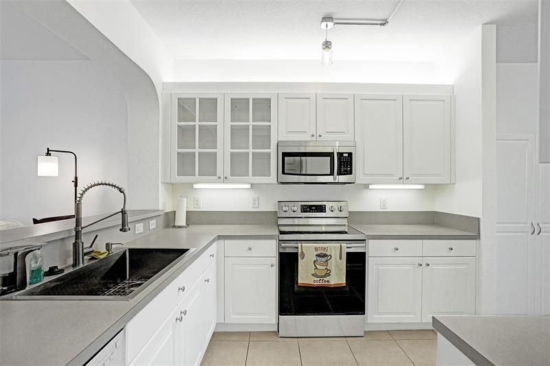 7623 Southampton Terrace, Unit 302, Tamarac, FL 33321 Photo