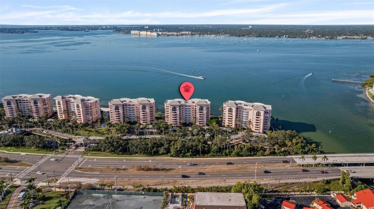 4981 Bacopa Lane S, Unit 302, Saint Petersburg, FL 33715 Photo