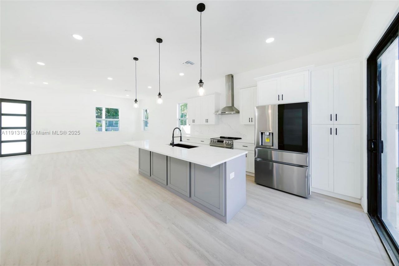 2925 13th St N, Saint Petersburg, FL 33704 Photo