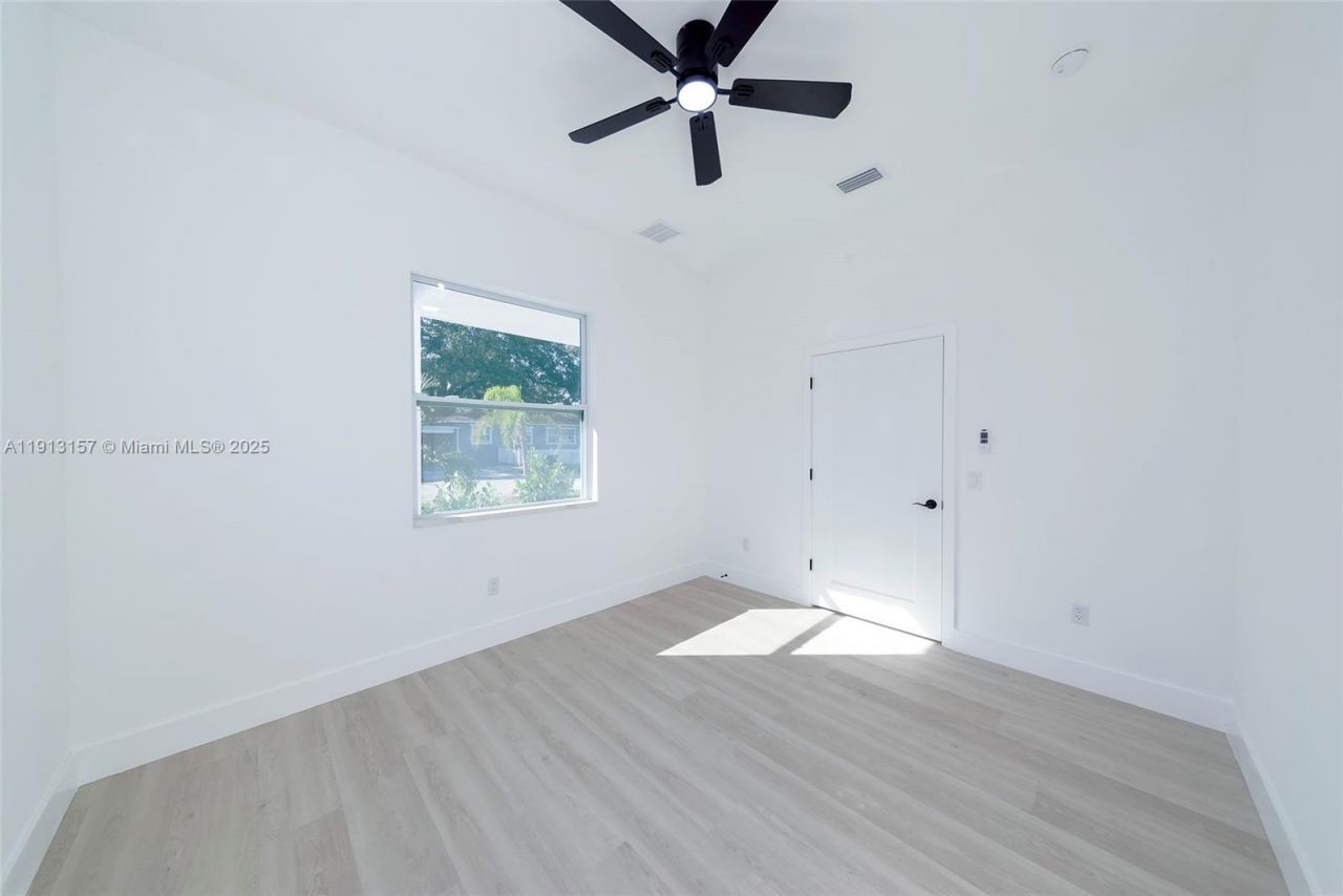 2925 13th St N, Saint Petersburg, FL 33704 Photo