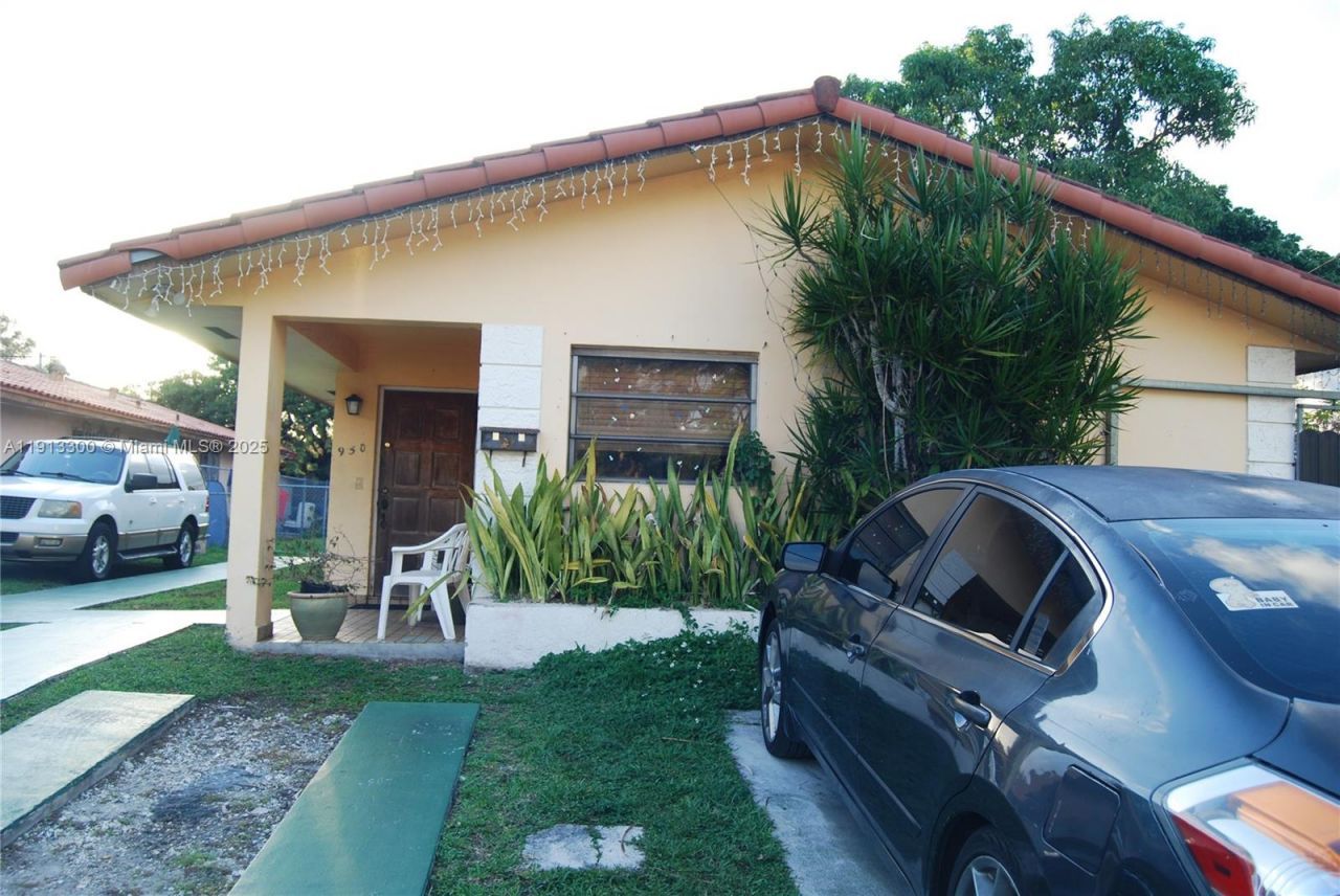 950 SW 13th Ct, Miami, FL 33135 Photo