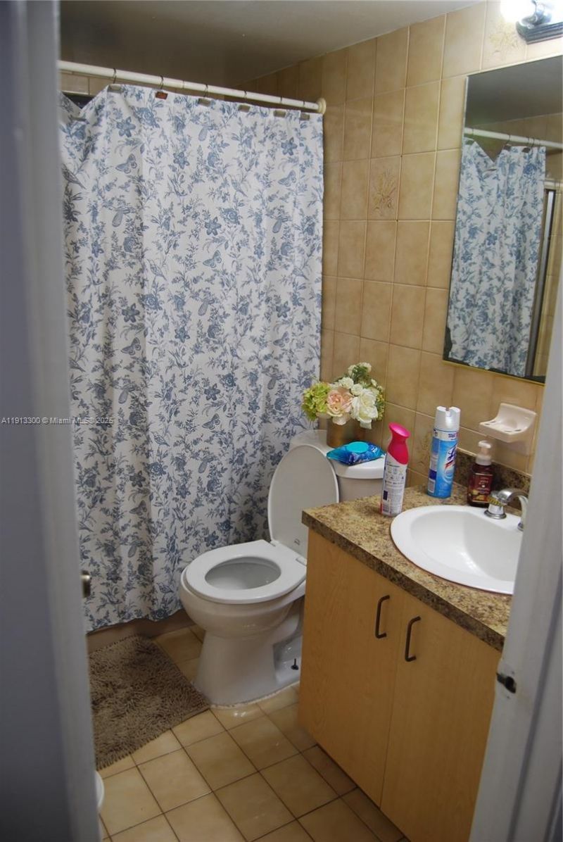 950 SW 13th Ct, Miami, FL 33135 Photo