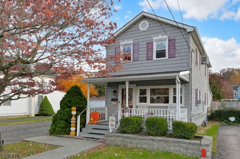 31 Hamilton St, Bloomingdale, NJ 07403 Main Photo