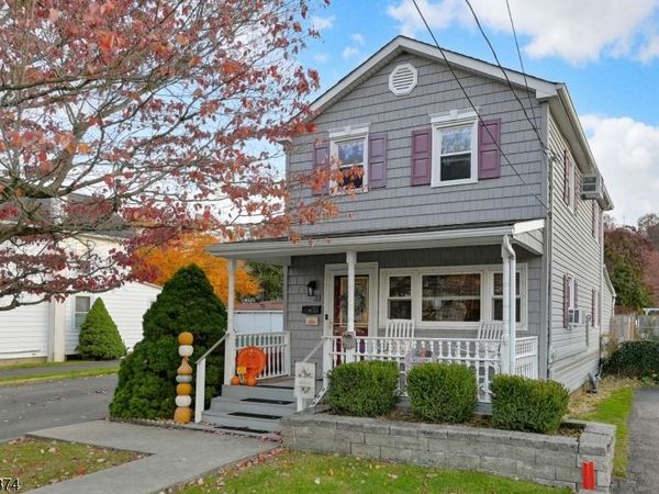 31 Hamilton St, Bloomingdale, NJ 07403
