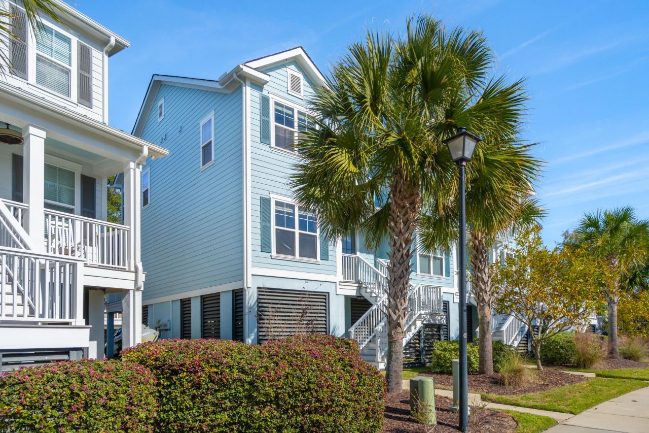 2216 Hamlin Sound Circle Circle Photo 2