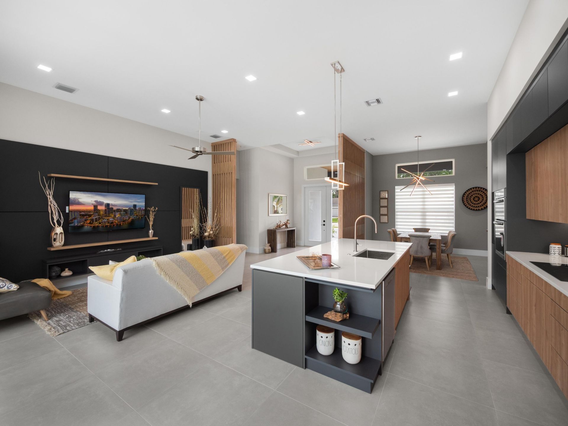 2565 SW Salzedo Avenue, Port Saint Lucie, FL 34987 Photo