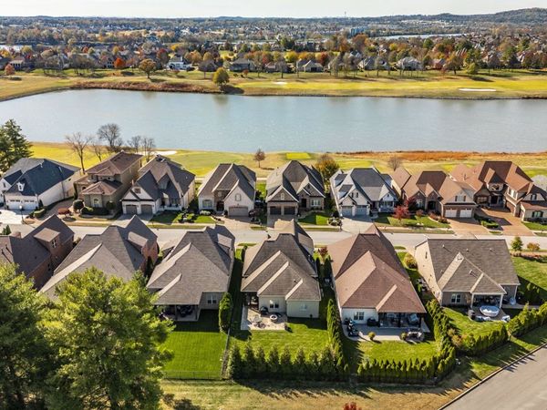 901 Fairington Pvt Way, Gallatin, TN 37066