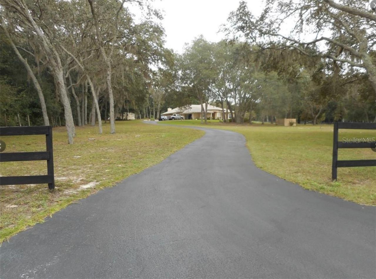 41030 Oak Grove Road, Weirsdale, FL 32195 Photo