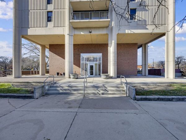2901 S Michigan Avenue, Unit 908, Chicago, IL 60616