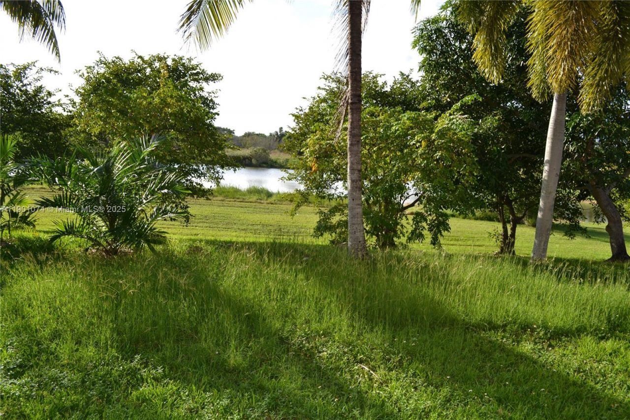 22418 SW 94th Path, Cutler Bay, FL 33190 Photo