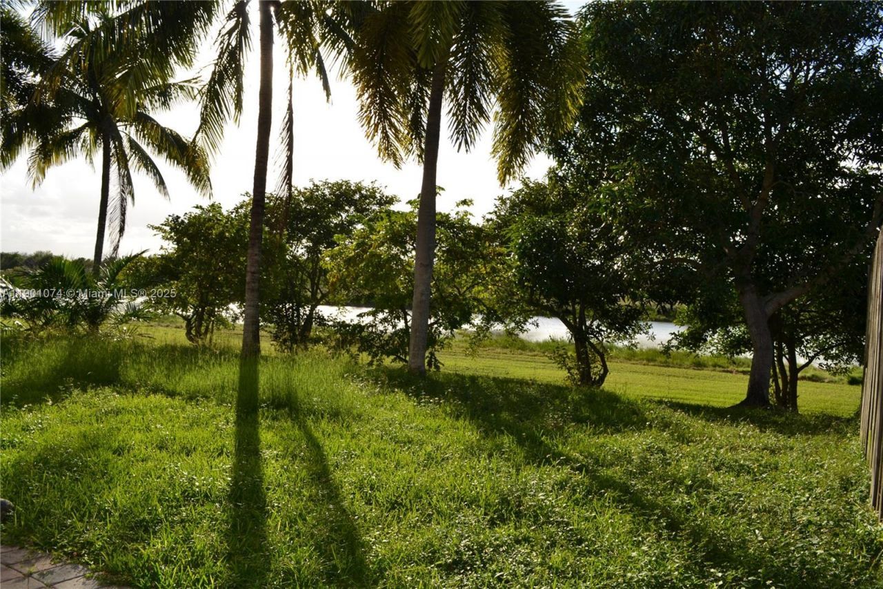 22418 SW 94th Path, Cutler Bay, FL 33190 Photo