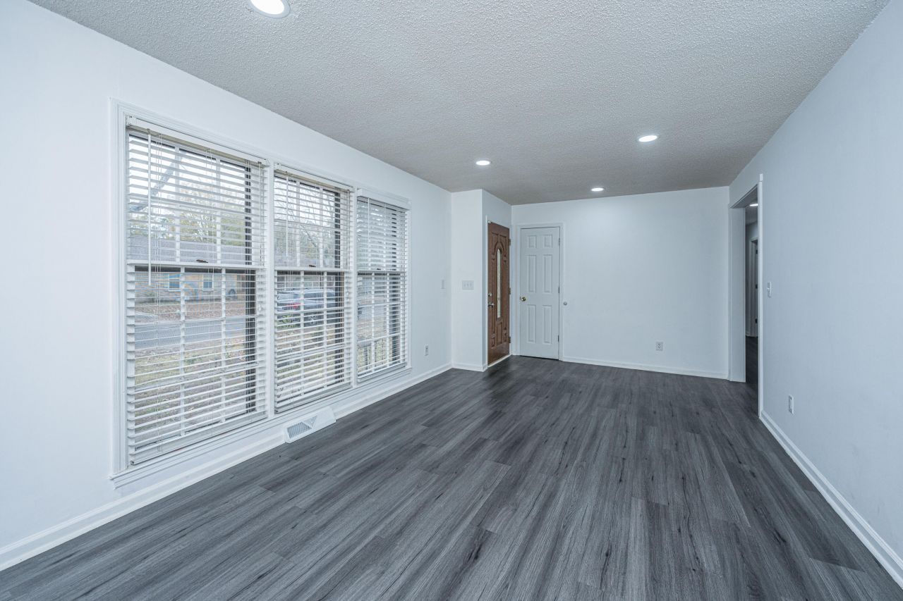 9 Lighthouse Drive Photo 6