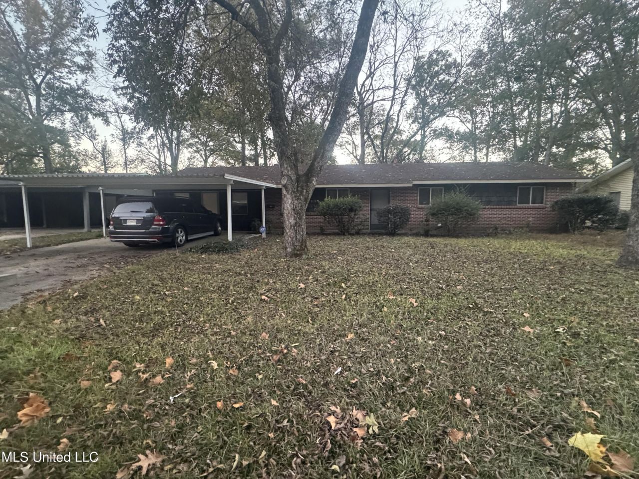 3317 Longwood Drive, Jackson, MS 39212 Main Photo