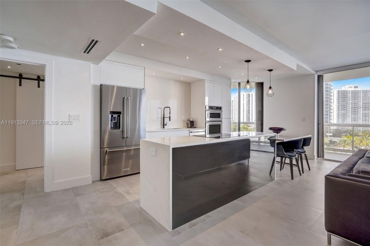 20191 E Country Club Dr, Unit 802, Aventura, FL 33180 Photo