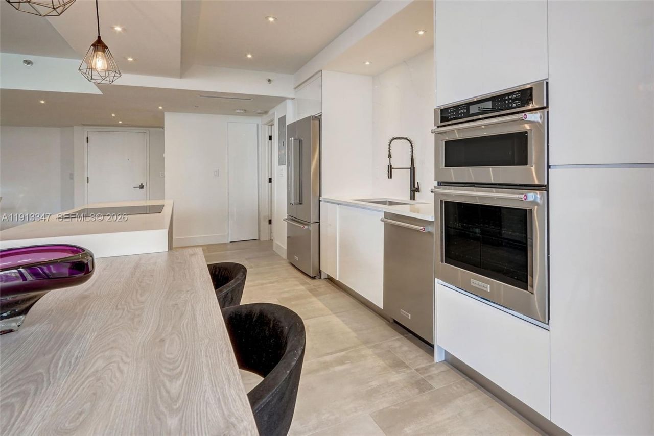 20191 E Country Club Dr, Unit 802, Aventura, FL 33180 Photo