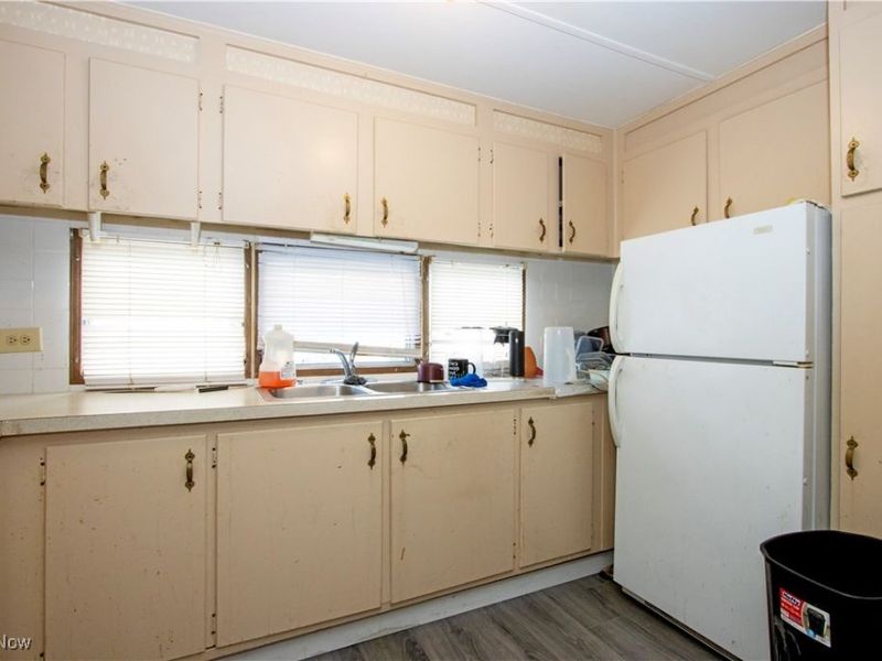 18592 Edwards, Unit 3, Doylestown, OH 44230 Photo 11