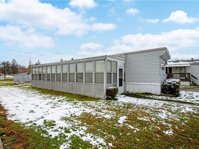 18592 Edwards, Unit 3, Doylestown, OH 44230 Photo 4