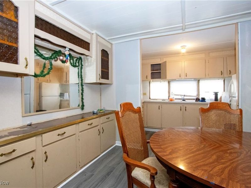 18592 Edwards, Unit 3, Doylestown, OH 44230 Photo 9