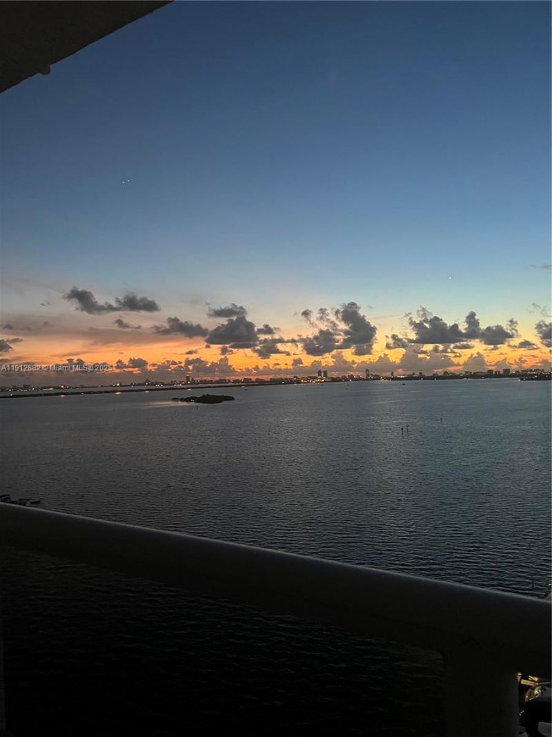 1717 N Bayshore Dr, Unit A-1734, Miami, FL 33132 Photo