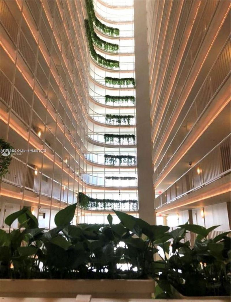 1717 N Bayshore Dr, Unit A-1734, Miami, FL 33132 Photo