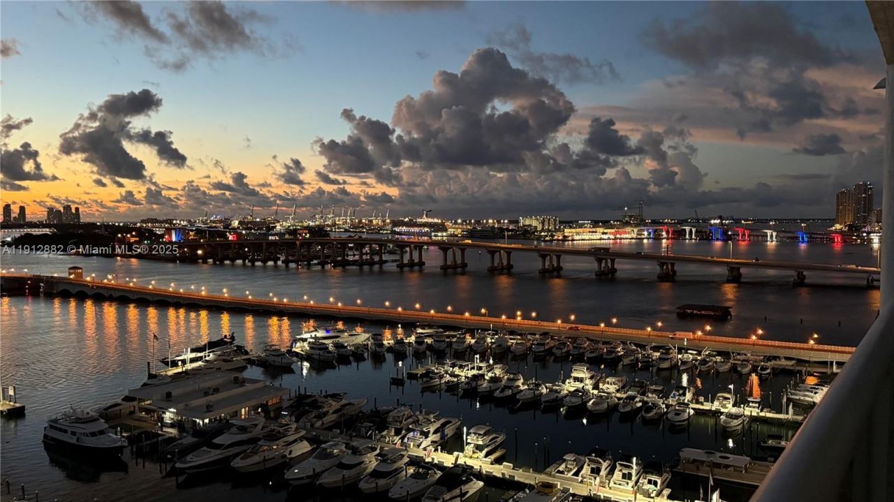 1717 N Bayshore Dr, Unit A-1734, Miami, FL 33132 Photo