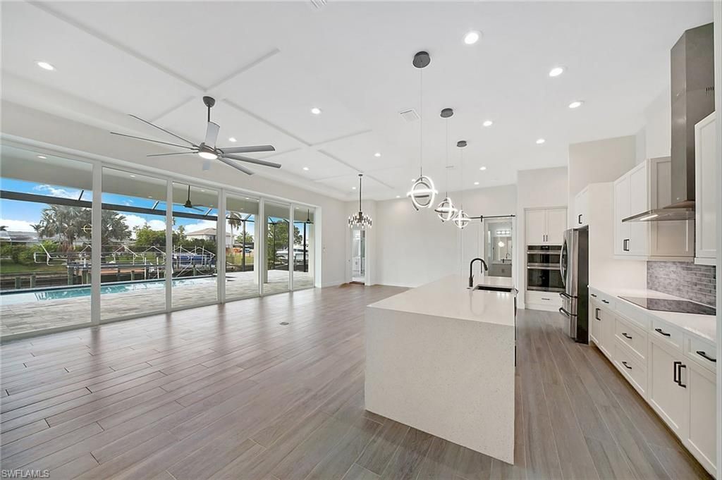 3102 SE 18th Pl, Cape Coral, FL 33904 Photo