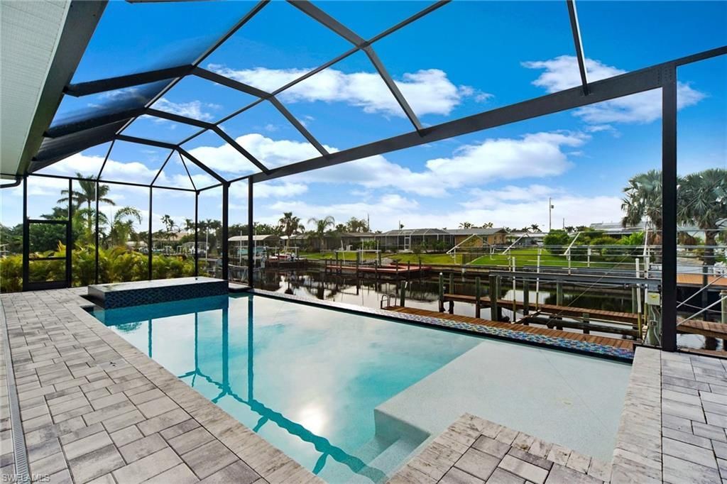 3102 SE 18th Pl, Cape Coral, FL 33904 Photo